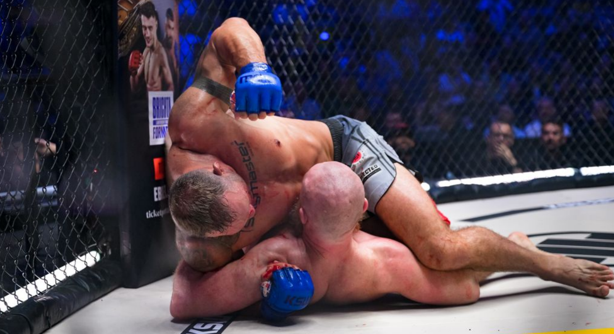 XTB KSW 120: Maciej Różański brutalnie znokautował byłego mistrza KSW! Wielki powrót po nokdaunie [WIDEO]