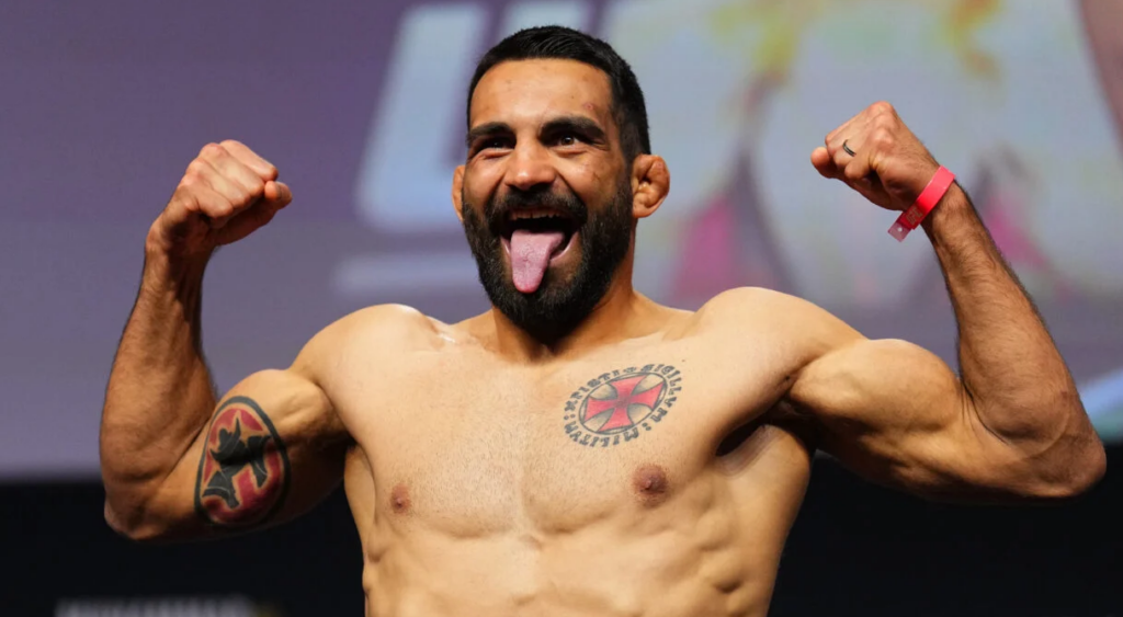 Kibice zaniepokojeni stanem Benoita Saint-Denisa przed UFC 329. Wszystko przez jedno zdjęcie z treningu Kibice zaniepokojeni stanem Benoita Saint-Denisa przed UFC 329. Wszystko przez jedno zdjęcie z treningu