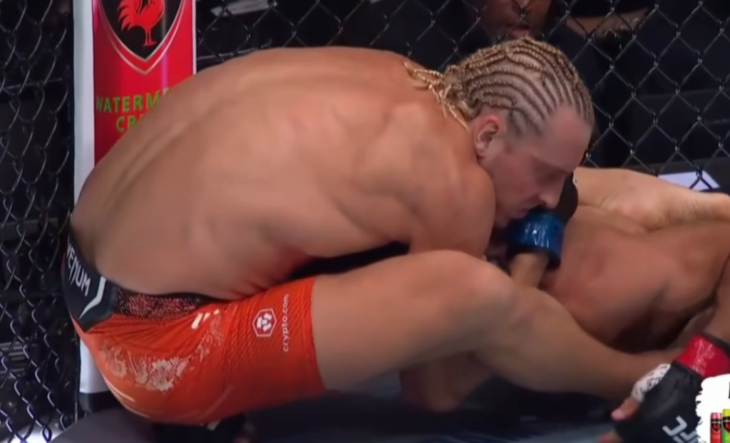 UFC 329: Paddy Pimblett błyskawicznie poddał Benoita Saint-Denisa! [WIDEO]