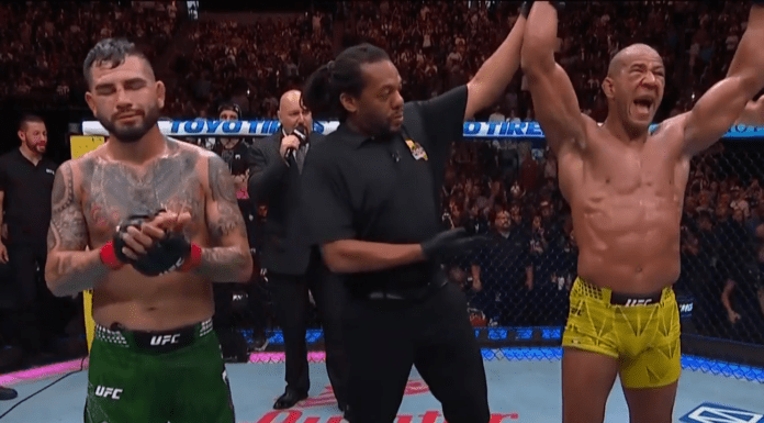 UFC Sacramento: Gregory Rodrigues pokonał Anthony’ego Hernandeza po pięciu mocnych rundach UFC Sacramento: Gregory Rodrigues pokonał Anthony’ego Hernandeza po pięciu mocnych rundach