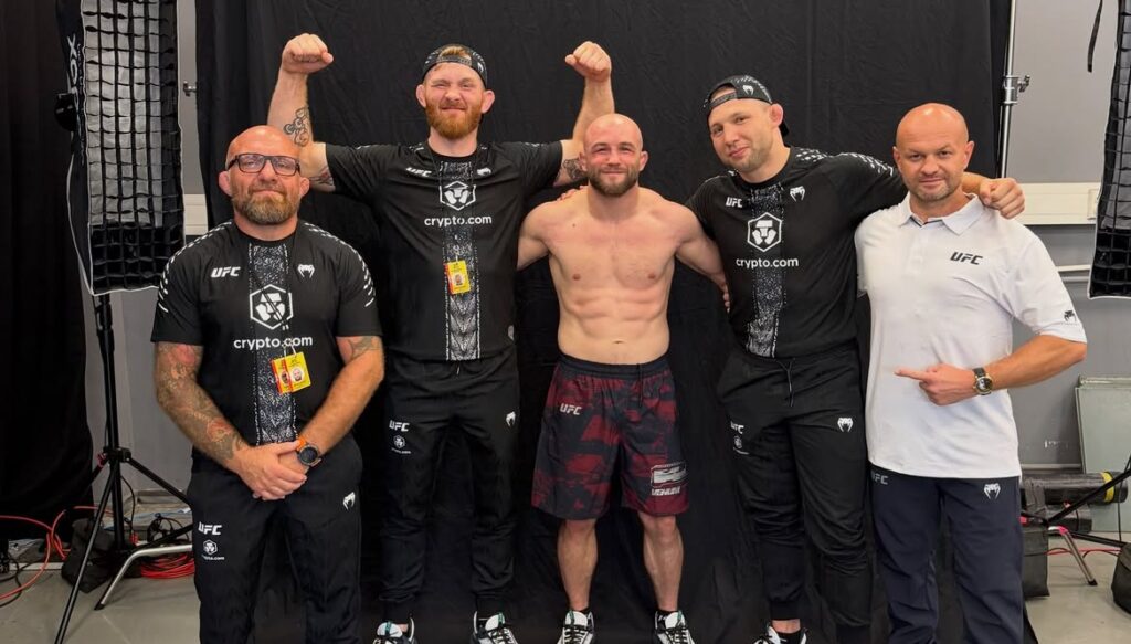 Trener Pepłowski po triumfie Rębeckiego na UFC Belgrade: „Dajcie mi rok, a wejdziemy do dziesiątki”